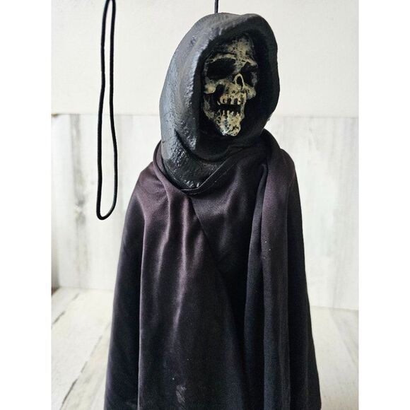 Paper magic grim reaper Halloween hanging prop mini vintage 2003 home decor - Picture 5 of 8